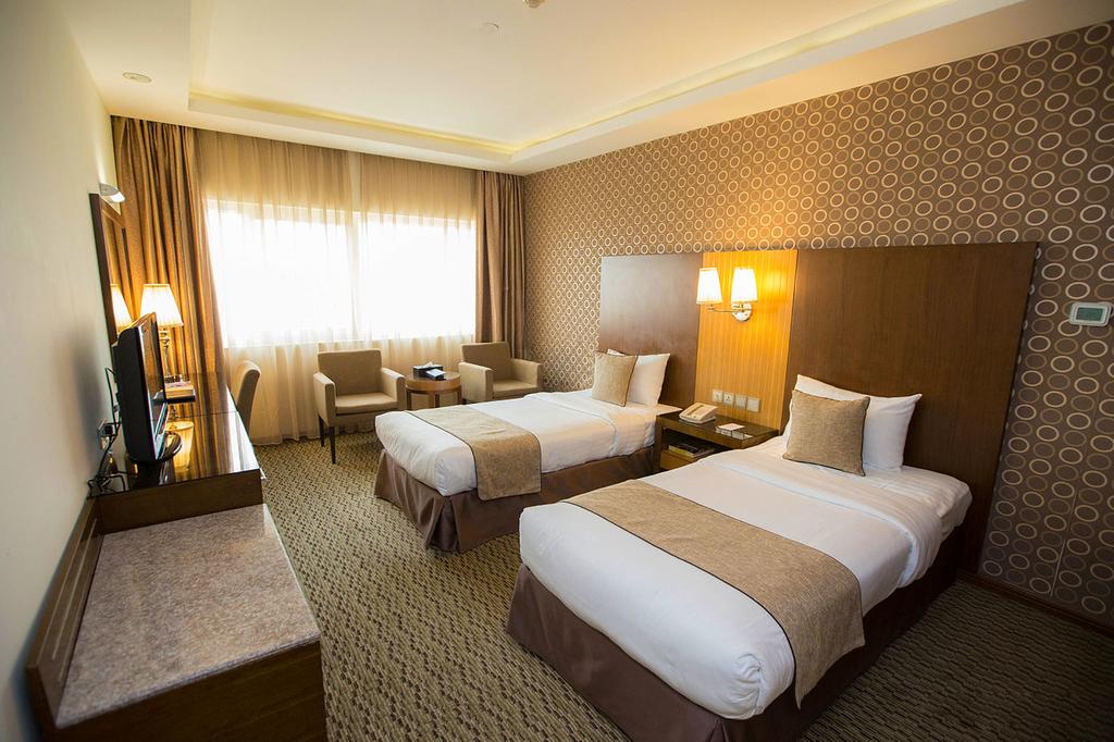 Fortune Plaza Hotel, Dubai Airport - thumb 1