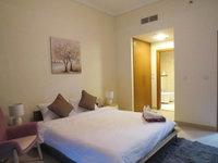 A Cozy  Chic 1 BR Apartment in Dubai Marina Accommodation Dubai