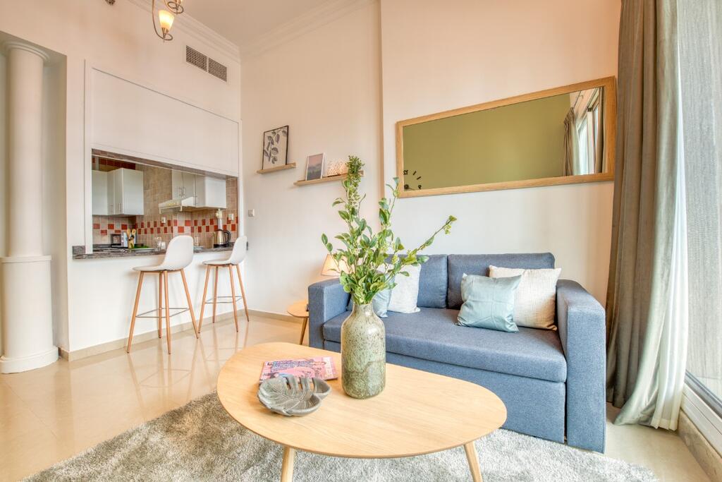A Dreamy 1BHK Apartment In Dubai Marina. - thumb 0