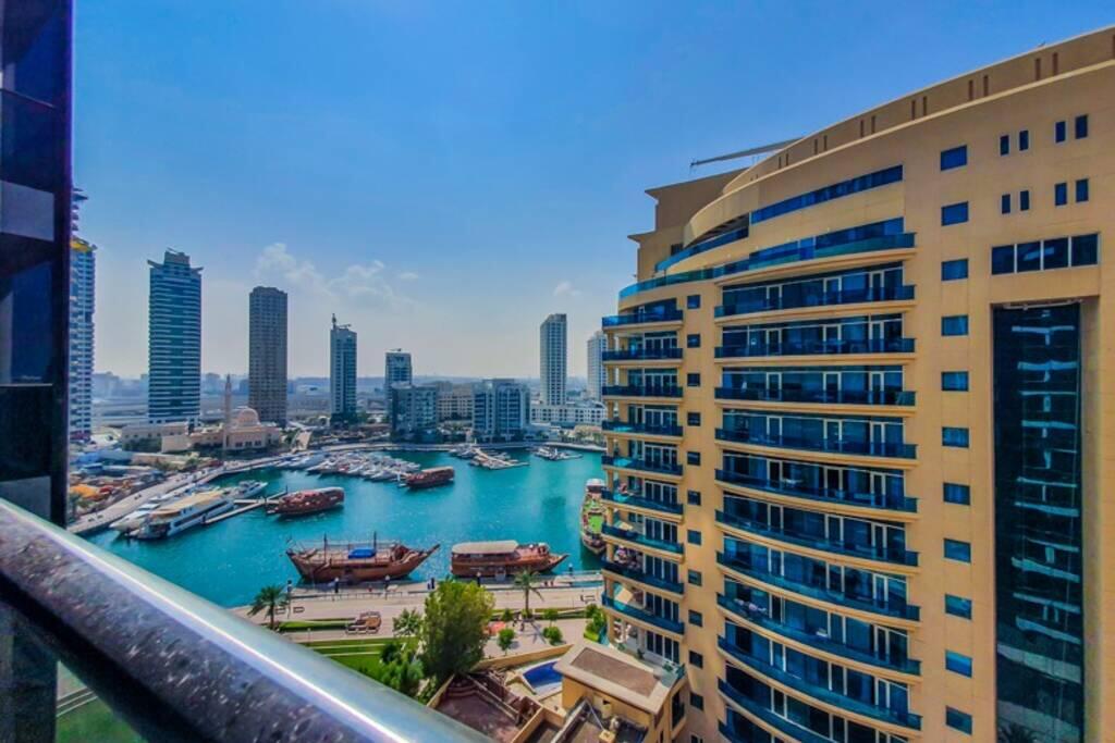 LUXURY FURNISHED 2 BEDROOM FULL MARINA VIEW - thumb 5