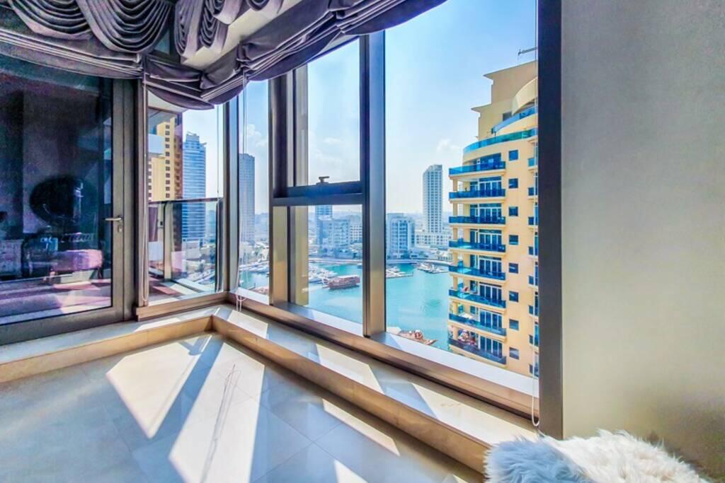 LUXURY FURNISHED 2 BEDROOM FULL MARINA VIEW - thumb 7