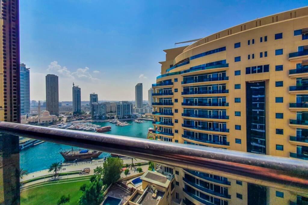 LUXURY FURNISHED 2 BEDROOM FULL MARINA VIEW - thumb 6