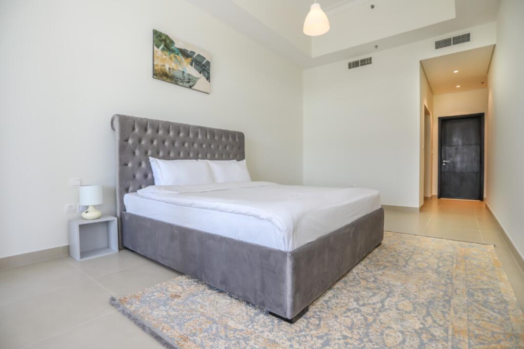 Massive Balcony Harbour View Luxury 2 Bedroom - thumb 5