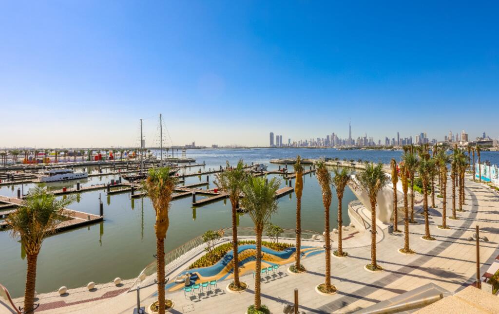 Massive Balcony Harbour View Luxury 2 Bedroom - thumb 0