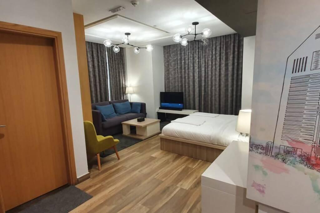 Metro Access Cozy Furnished Studio At JBR Walk - thumb 2
