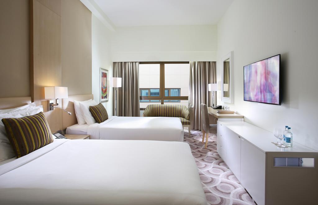 Metropolitan Hotel Dubai - thumb 4