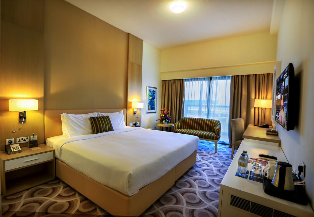Metropolitan Hotel Dubai - thumb 7