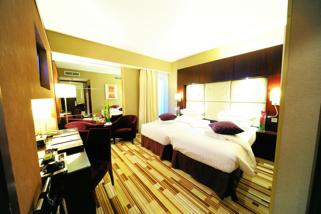 Monaco Hotel - thumb 4