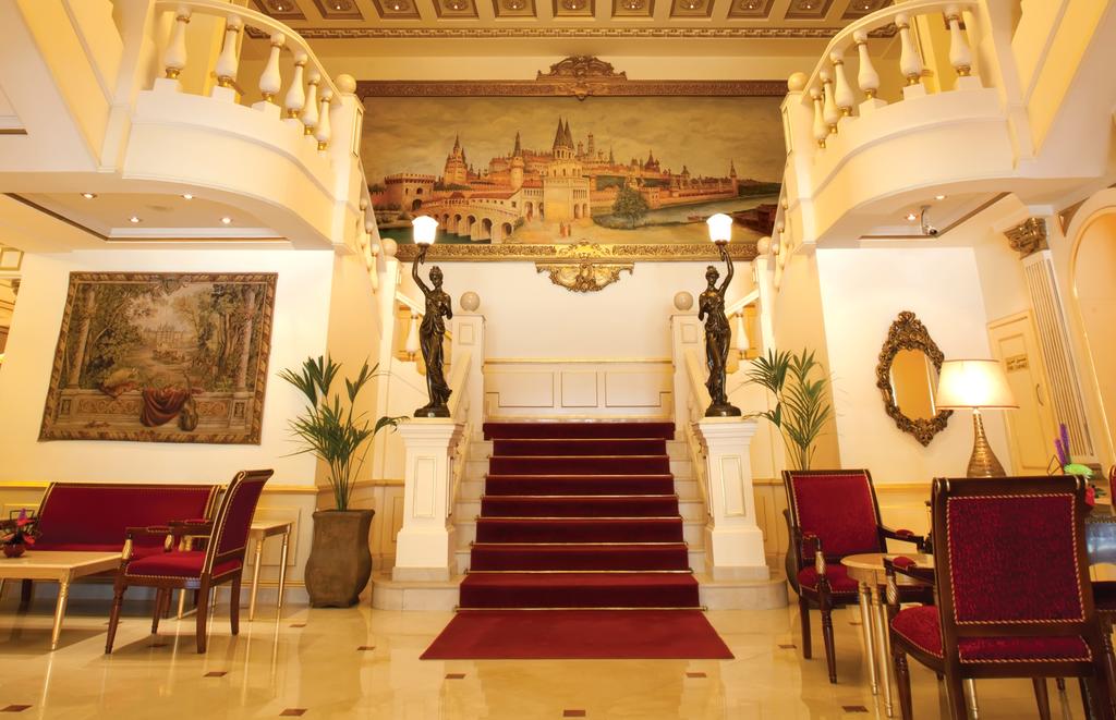 Moscow Hotel - thumb 2