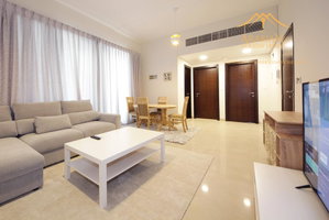 Newly Furnished One Bedroom In Sparkle Tower - Marina
