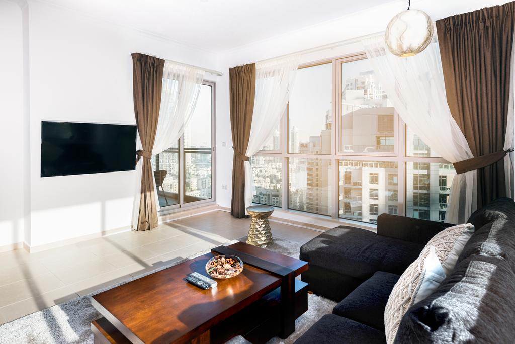 One Bedroom Apartment Dubai Fountain & Old Town View By Auberge - thumb 3