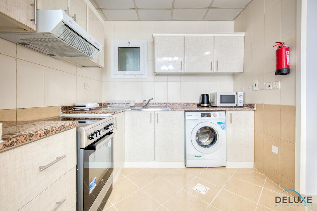 One Bedroom Apartment In Lake City Tower, JLT By Deluxe Holiday Homes - thumb 2