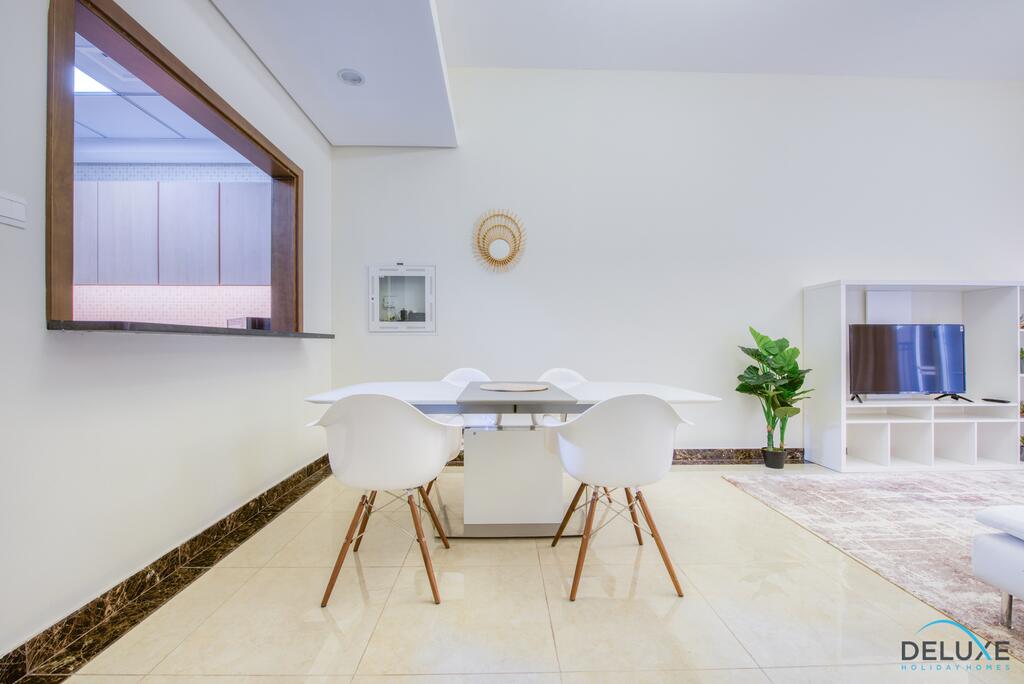 One Bedroom Apartment In Pantheon Boulevard 1, JVC By Deluxe Holiday Homes - thumb 1