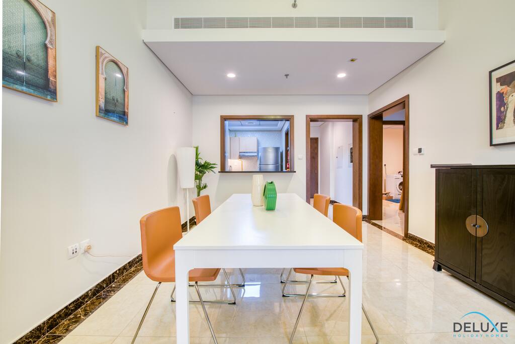 One Bedroom Modern Apartment In Pantheon Boulevard By Deluxe Holiday Homes - thumb 1
