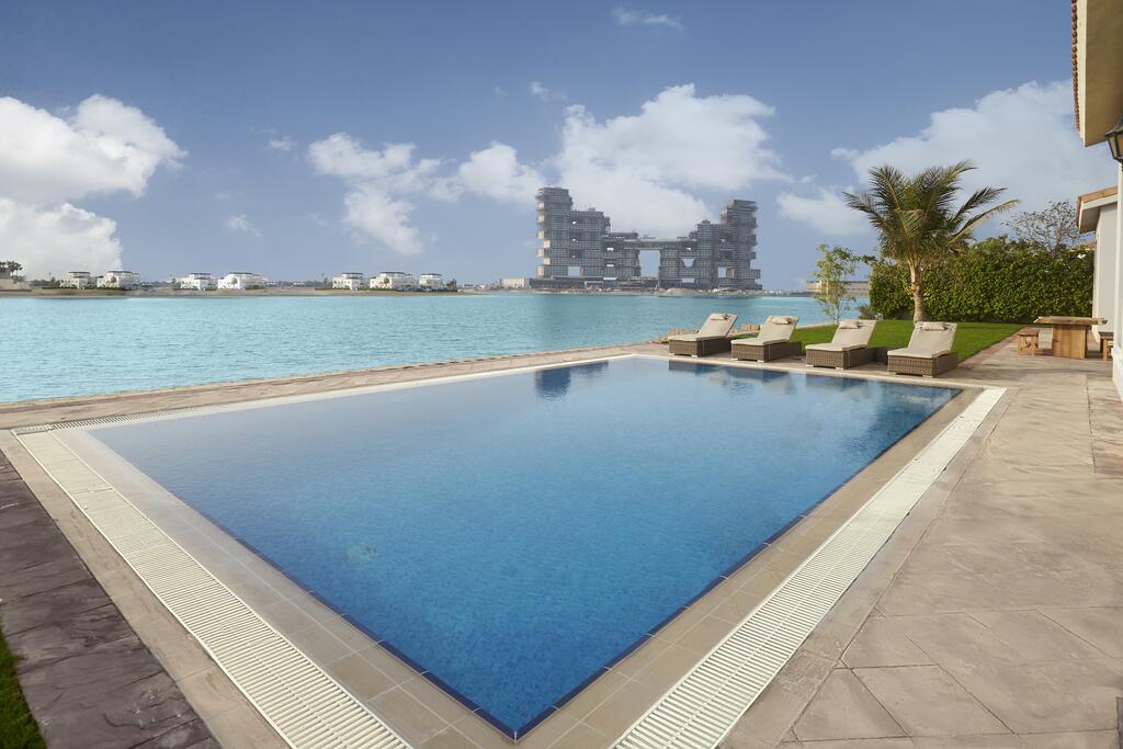 Palm Beachfront Estate With Atlantis Views - thumb 6