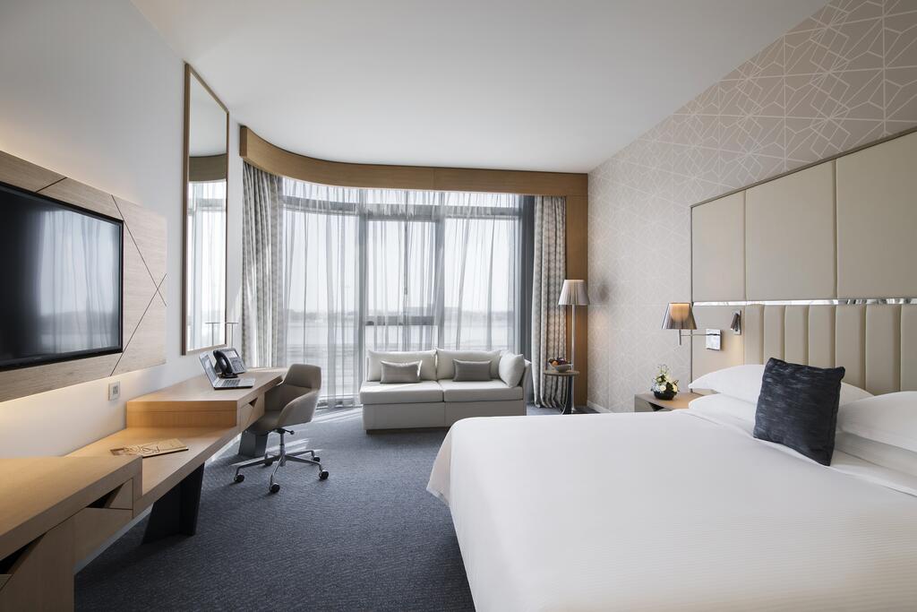 Pearl Rotana Capital Centre - thumb 1