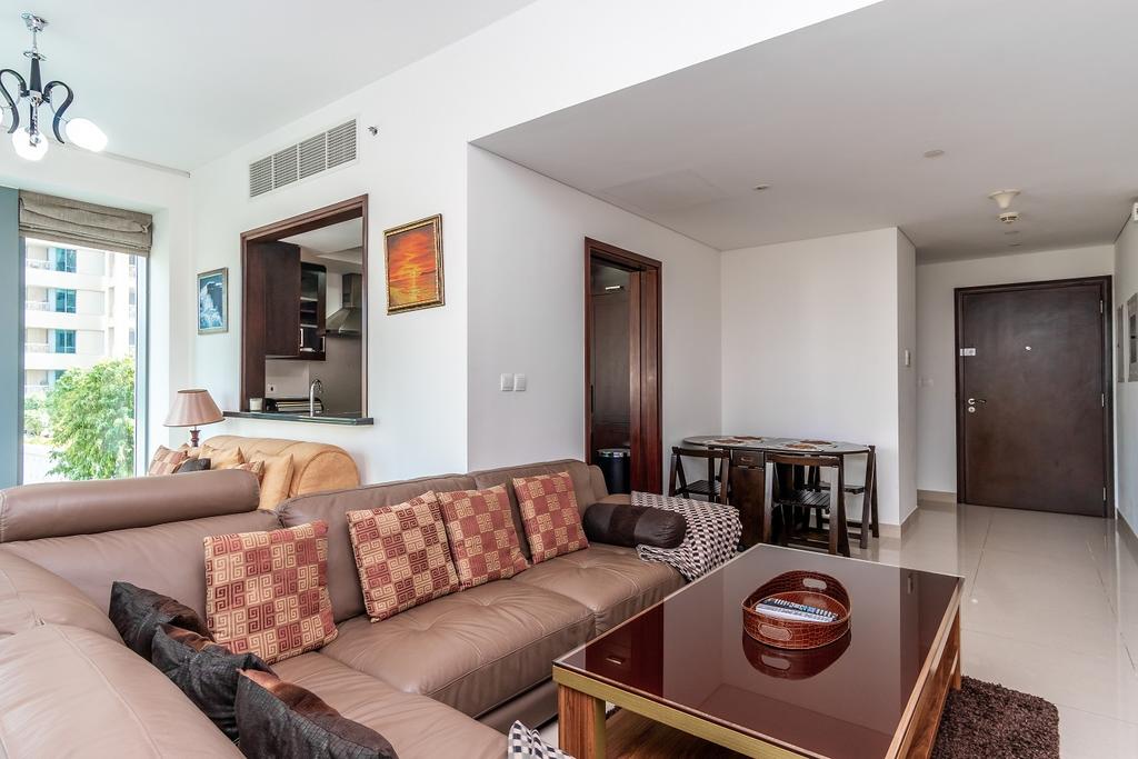 Pearl [Ease By Emaar] Elegant Two Bedroom Apartment - thumb 3