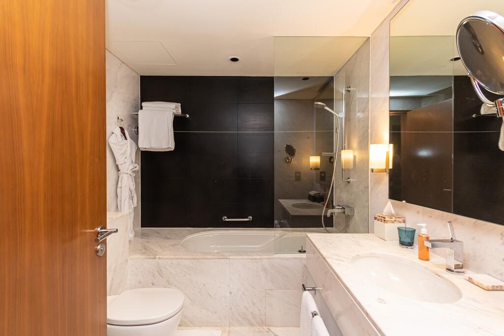 Perfect Stay At The Address Dubai Mall - thumb 2