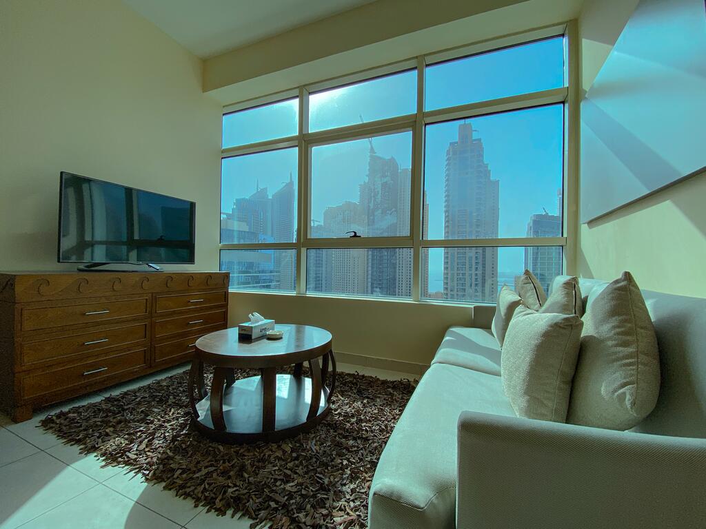 Perfectly 2BR In Marina View Tower A - thumb 4
