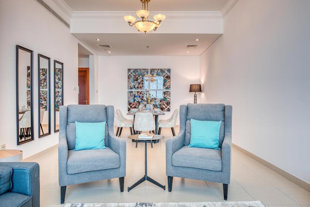 Premium 2BR Apt In The Heart Of The City - thumb 2
