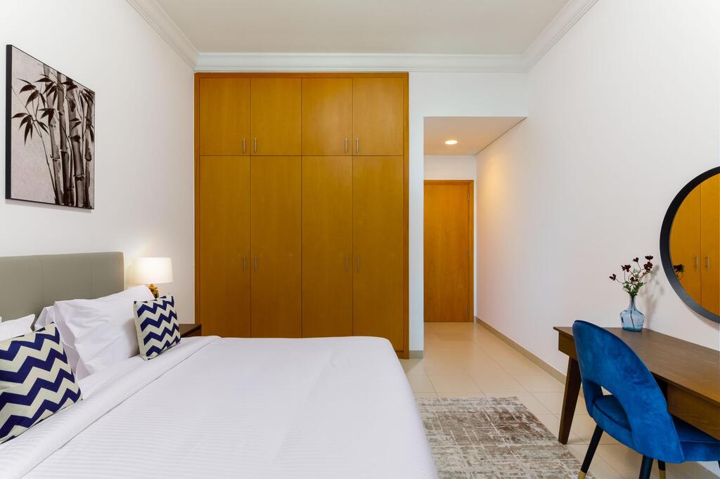 Premium Apt In The Heart Of The City With Burj Views - thumb 5