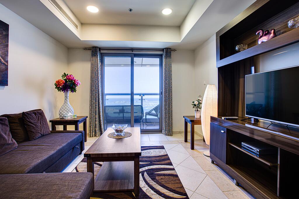 Princess Tower Dubai Marina 2BD Apartment - thumb 2