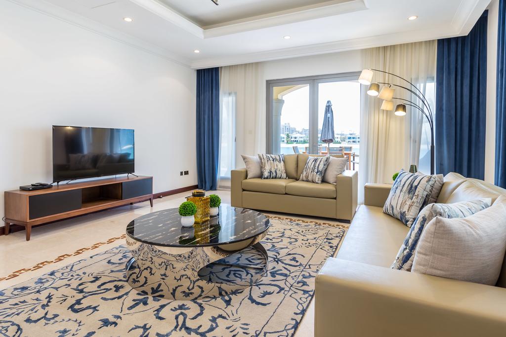Pristine 6BR Villa With Private Pool On Palm Jumeirah - thumb 7