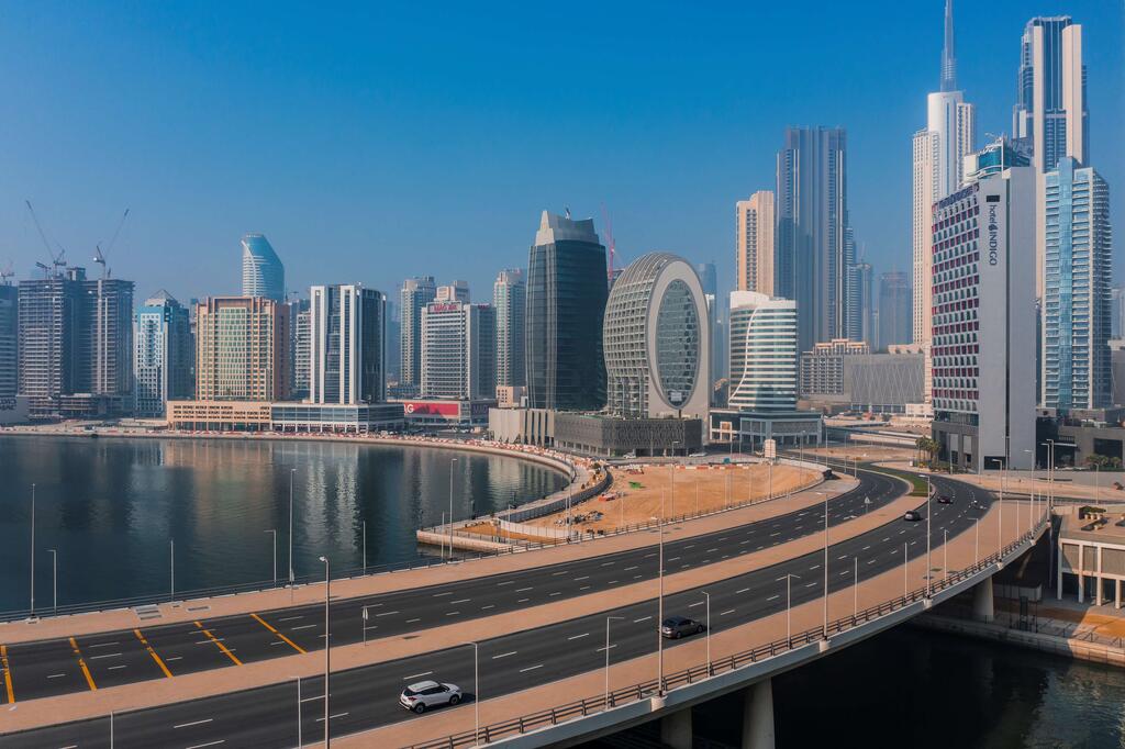 Radisson Blu Hotel, Dubai Canal View - thumb 2