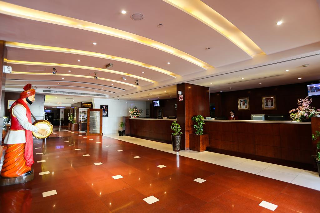 Ramee Royal Hotel - thumb 3