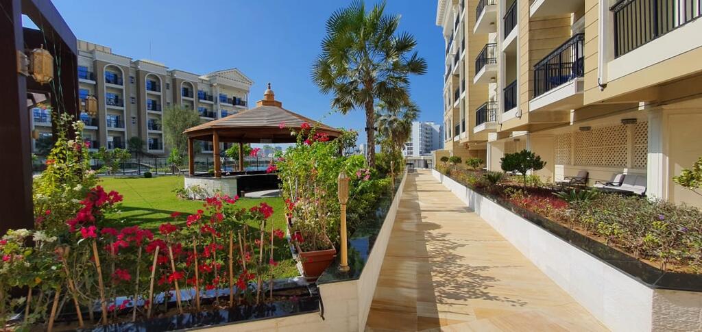 Resort Style Furnished Apartment - thumb 2