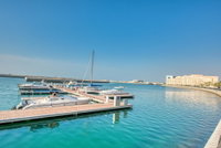 RH - 2BR Island Vibes Cool Breeze Canal Views Accommodation Dubai