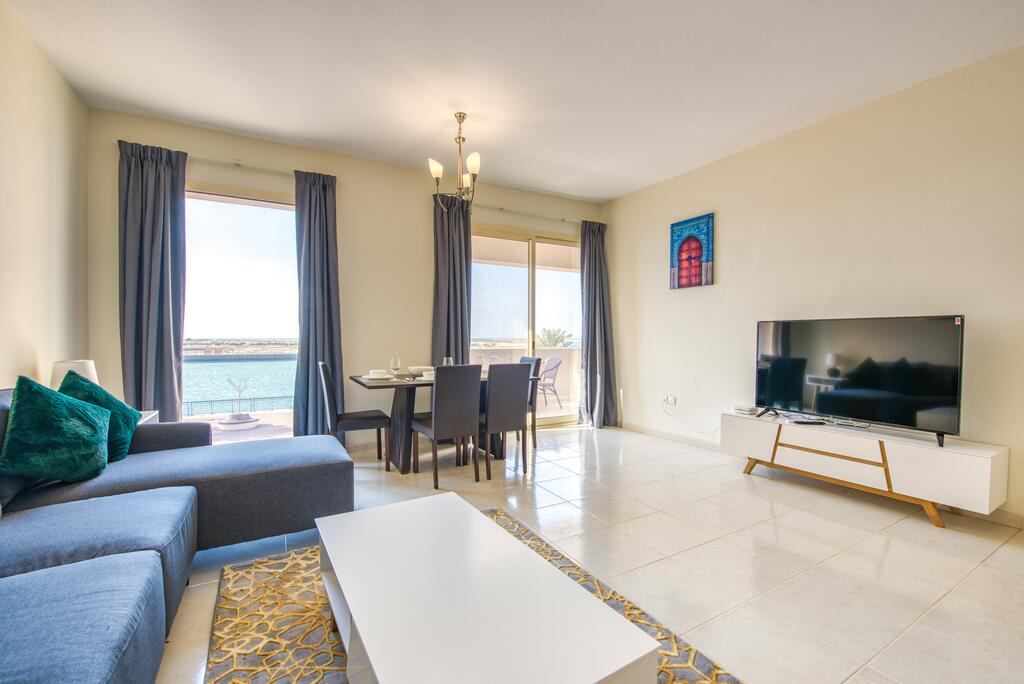RH -2BR Sunrise Retreat, Modern Style, Lagoon View - thumb 3