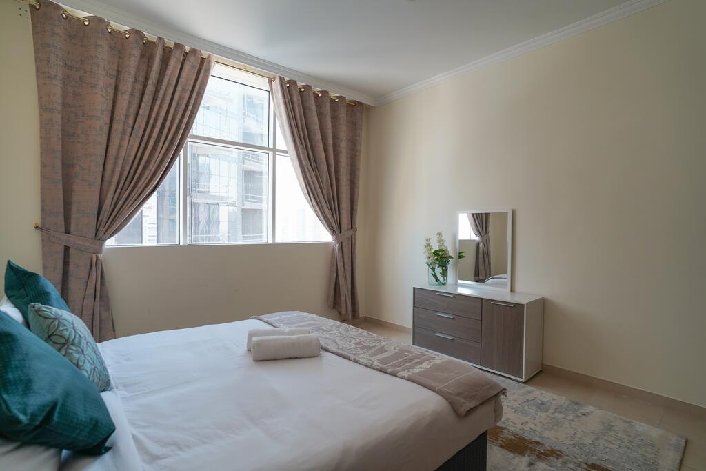 RH- Downtown Pad; Walk To Dubai Mall, Burj Khalifa - thumb 7