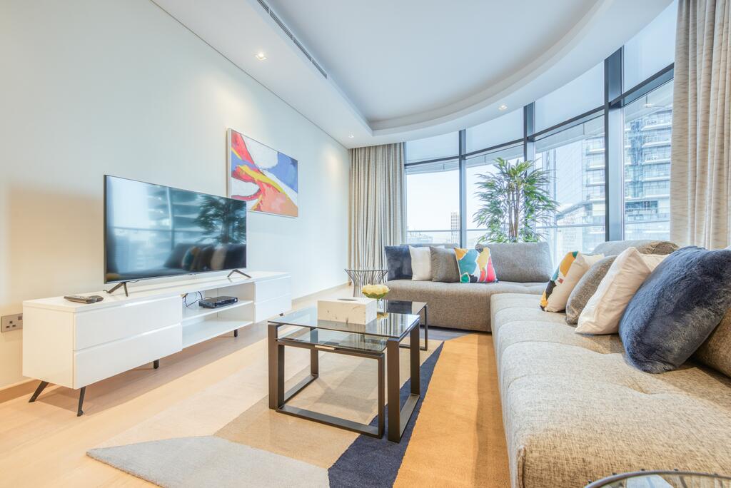 RH- Modern & Bright 2BR Apt In Downtown, Walk To Dubai Mall - thumb 2