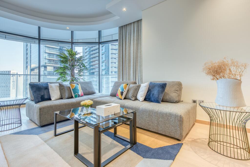 RH- Modern & Bright 2BR Apt In Downtown, Walk To Dubai Mall - thumb 1