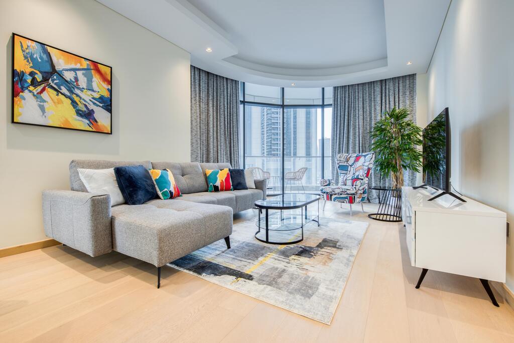 RH- Modern & Spacious Downtown Pad; 2 Minutes To Dubai Mall - thumb 0