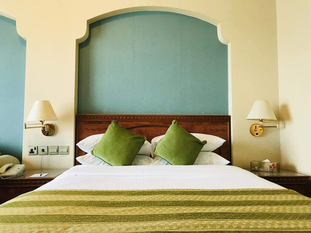 Riviera Hotel - thumb 6