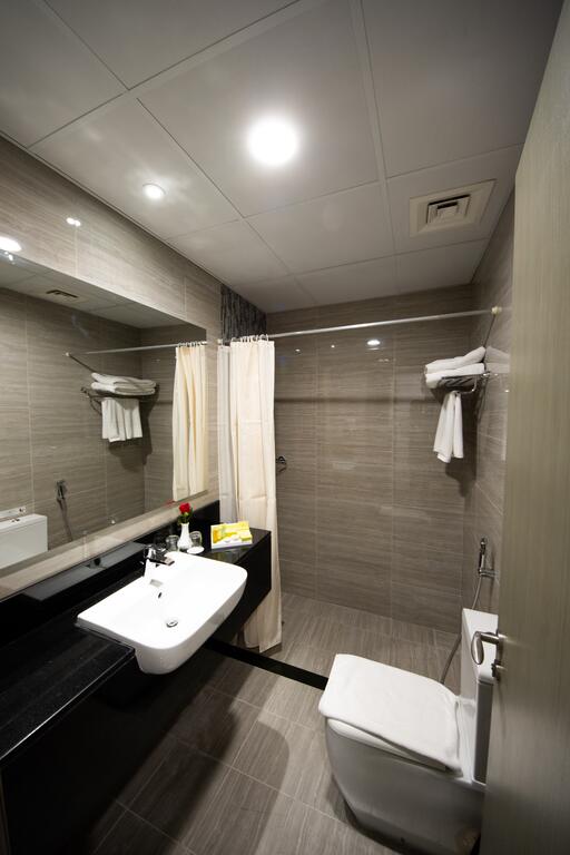 Rose Dream - Two Bedroom Furnished Apartment, Jumeirah Village Circle - thumb 3