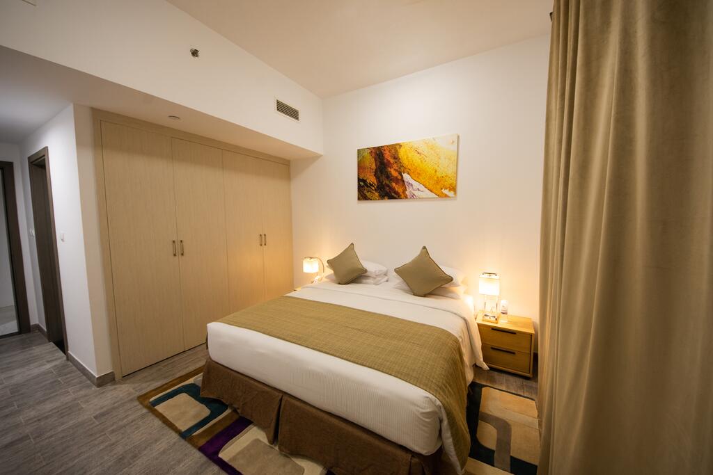 Rose Dream - Two Bedroom Furnished Apartment, Jumeirah Village Circle - thumb 2