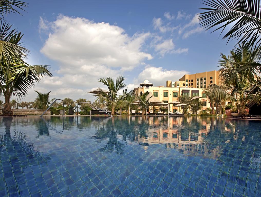 Shangri-La Hotel Apartments Qaryat Al Beri - thumb 1