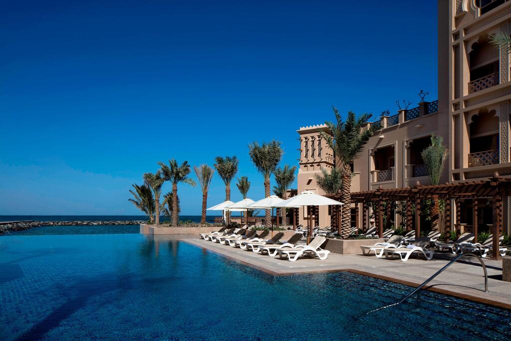 Sheraton Sharjah Beach Resort And Spa - thumb 0