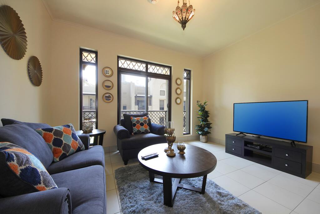 Signature Holiday Homes - Furnished 1 BHK Apartment In Reehan 3- Old Town - thumb 3
