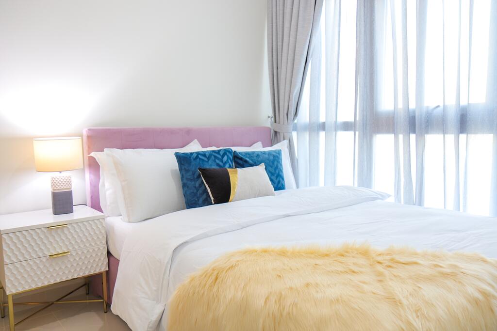Signature Holiday Homes - Furnished 3 BHK Villa In Vardon Akoya By Damac - thumb 1