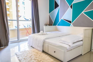 Signature Holiday Homes - Furnished Studio Apartment In Lakeside B, IMPZ