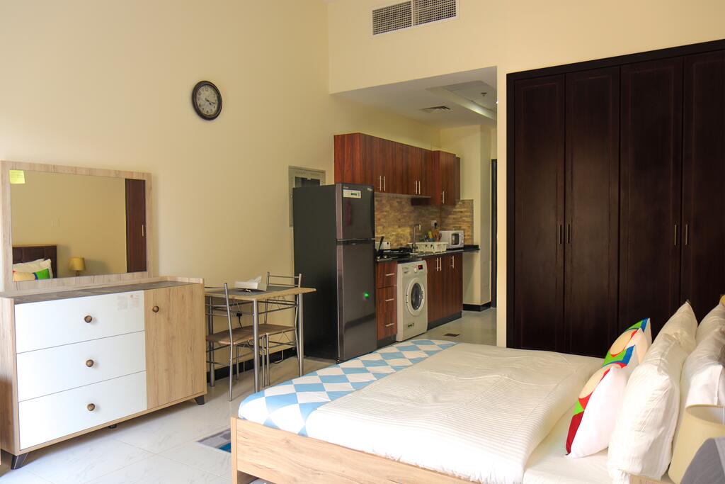 Signature Holiday Homes - Furnished Studio In Knight Bridge Court A, JVC - thumb 7
