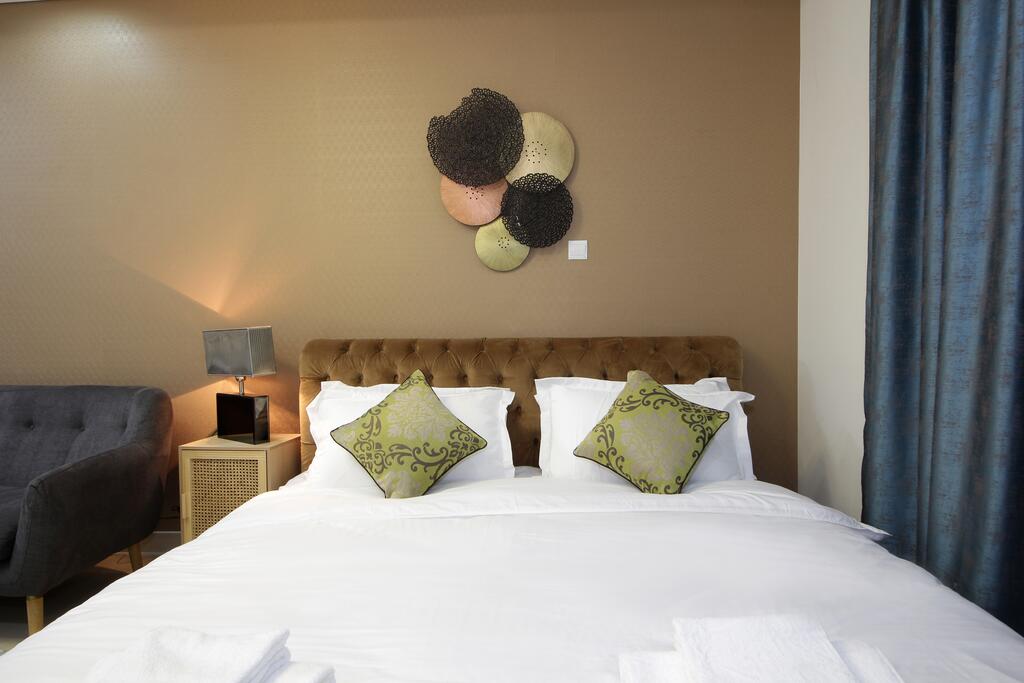 Signature Holiday Homes - Luxury Studio Apartment In Cleopatra, Wadi Alsafa - thumb 1