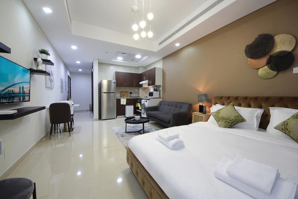 Signature Holiday Homes - Luxury Studio Apartment In Cleopatra, Wadi Alsafa - thumb 4