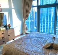Spacious Room with full lake and city view - Accommodation Dubai