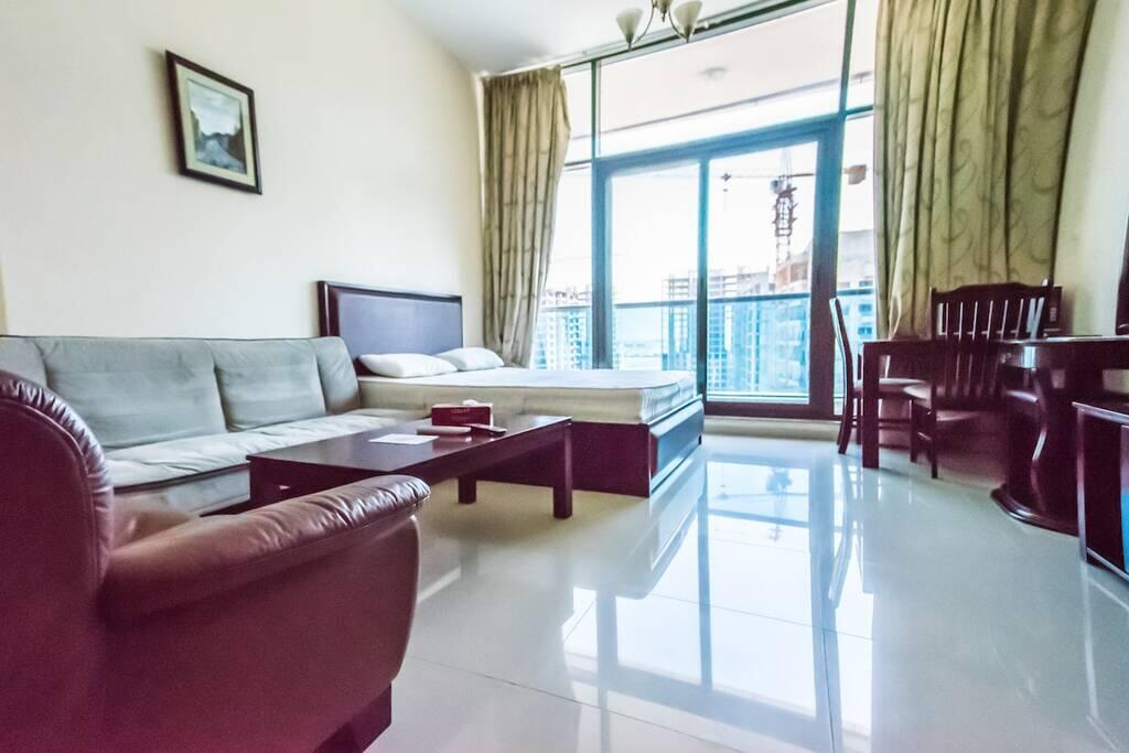 Spacious Studio Near Golf Courses - thumb 4