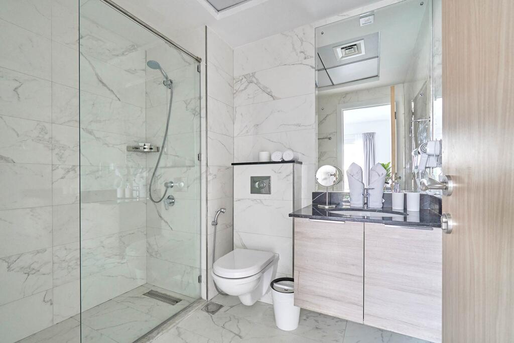 Stella Stays Iconic 1 BDR Dubai JVC Large Terrace - thumb 5